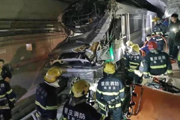 如何建立一個web服務(wù)器_真我GT7 Pro將搭載Eco2蒼穹屏 三星獨家定制聯(lián)合調(diào)教