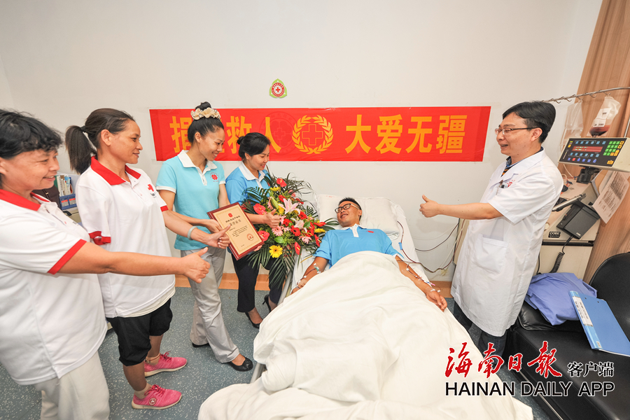 如何進(jìn)入黑客系統(tǒng)_上映第4天，《得閑謹(jǐn)制》直逼冠軍，尹正和沈騰的喜劇大片殺來了