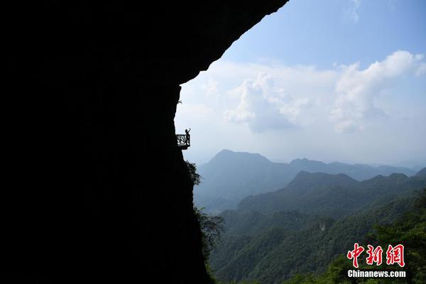 小白網(wǎng)站搭建_WNBA選秀大會 韓旭第14順位被紐約自由人選中
