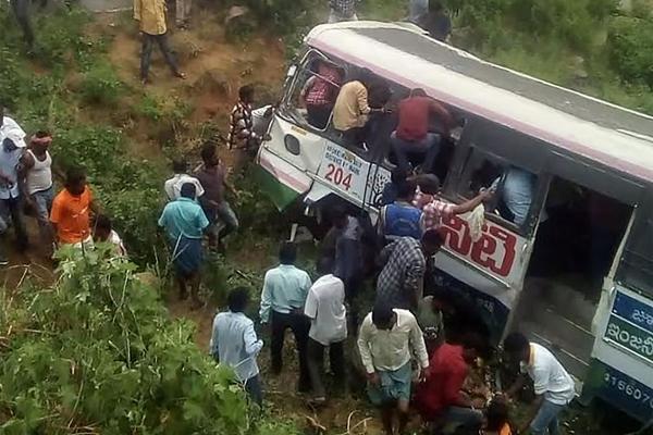 濟(jì)南滲透測試報(bào)班_女子在水匯洗澡被老阿姨偷拍 對(duì)方手機(jī)里有多人裸照