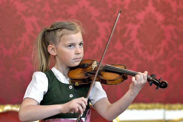 不小心瀏覽了不良網站會被監(jiān)視嗎_“美中兩國人民的友誼將不斷延綿”