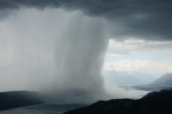 數字人民幣會被風控嗎_更多升級更超值 試駕2026款吉利銀河星艦7 EM-i
