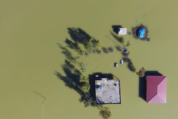 俄媒：一架軍用安-22運輸機(jī)墜毀 機(jī)組人員全部遇難