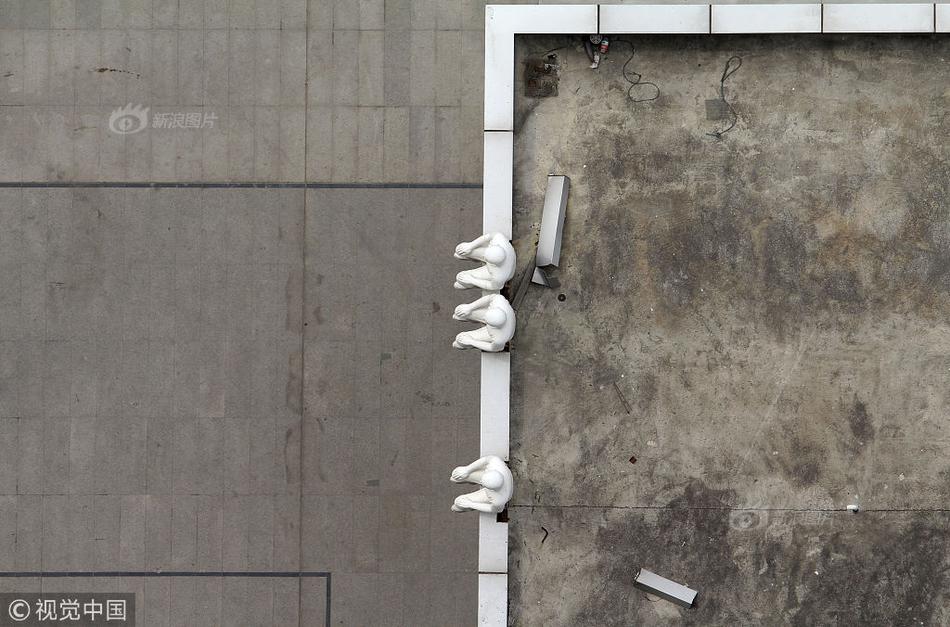 中檢浙江奢侈品檢驗鑒定中心_用不過時的經(jīng)典元素與單品，創(chuàng)造新的時尚魅力