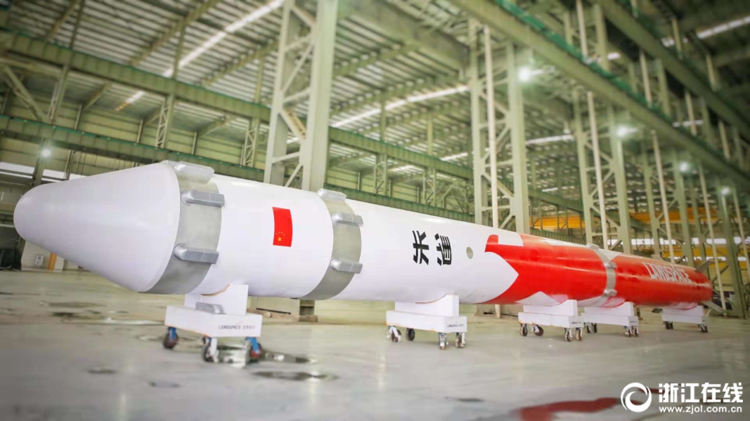 webdisplays模組怎么用_蘇新平同名藝術(shù)展:用藝術(shù)重構(gòu)心靈風(fēng)景和精神家園