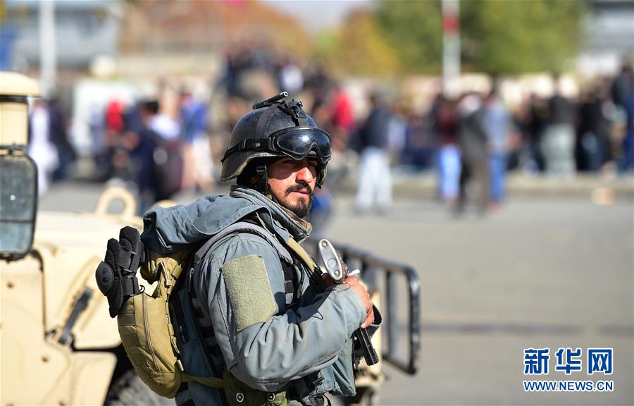 lamp部署大學教務系統(tǒng)_英超：曼聯(lián)4-1副班長升至第6！B費2球1助，姆伯莫芒特破門