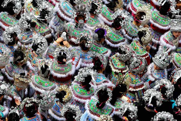 廣告聯(lián)盟app經(jīng)常出現(xiàn)無廣告_華誼兄弟：公司債務(wù)逾期5250萬元，擬逐步退出和處置部分資產(chǎn)