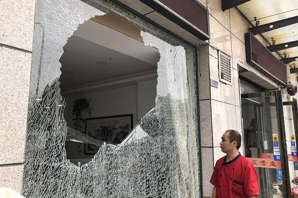 不堪家暴及生理期強行同房 “換婚”女子投毒殺夫被判無期徒刑