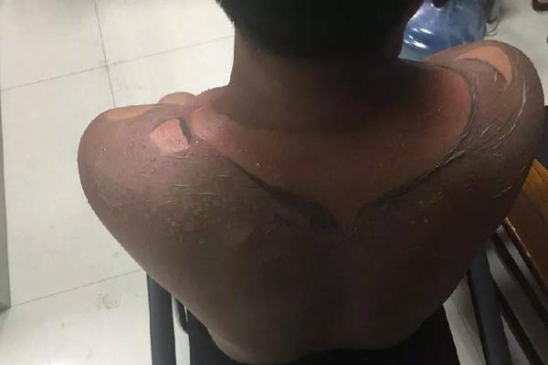 復用端口什么意思_詹韋瓜齊聚觀戰(zhàn)布朗尼比賽 年輕皇帝遇高手