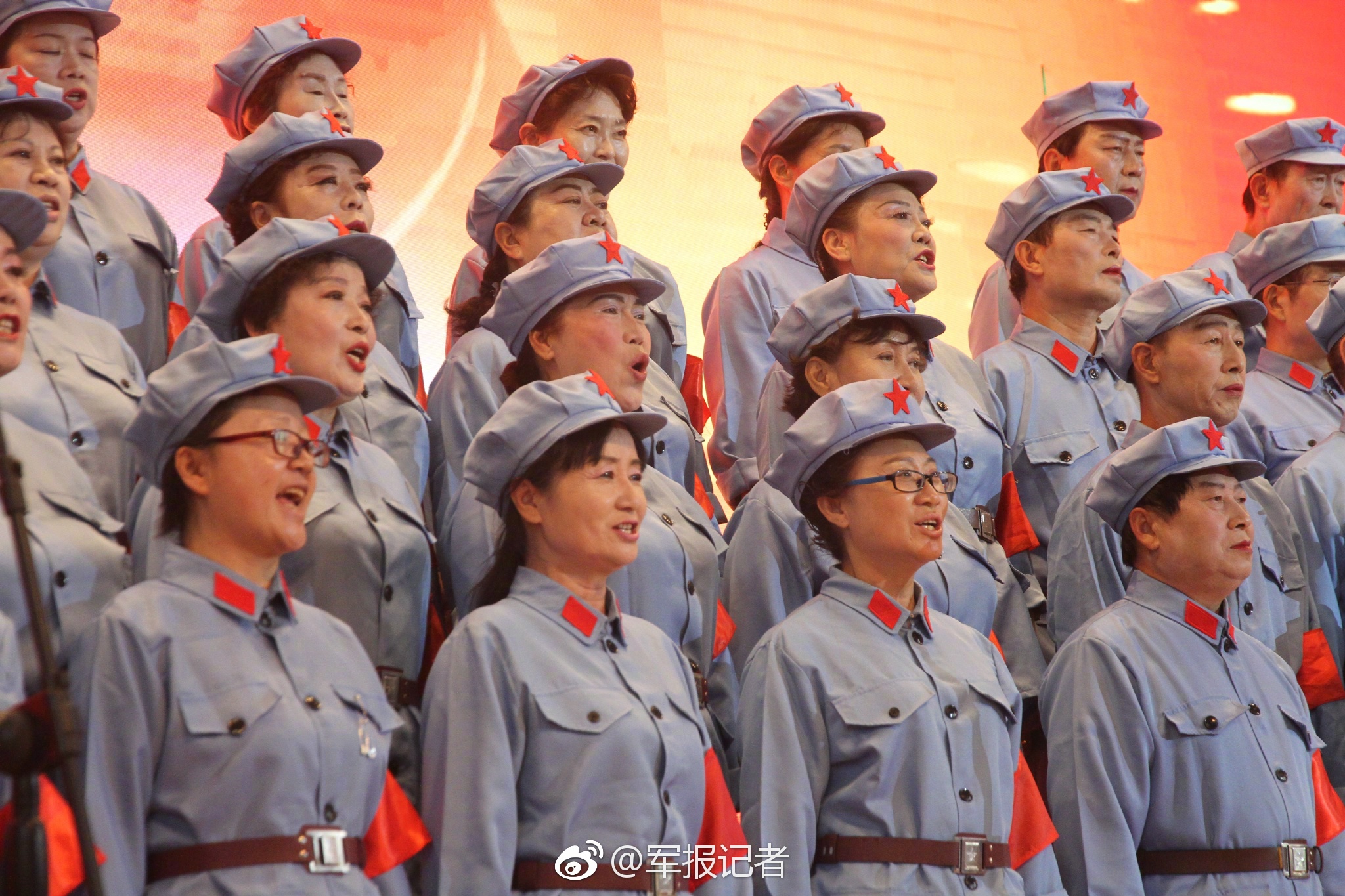 華夏黑客聯(lián)盟論壇_果下科技啟動(dòng)全球發(fā)售：6.8億港元融資規(guī)模卻需18家承