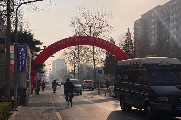 網(wǎng)站網(wǎng)絡(luò)公司_金融圈大清洗！嚴(yán)打黑中介，銀行“內(nèi)鬼”落馬！