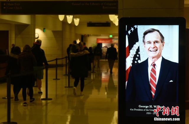 百度小程序官網(wǎng)登錄入口_小米17 Pro動(dòng)態(tài)照片/視頻壁紙功能上線(xiàn)：背屏視頻壁紙可達(dá)6秒