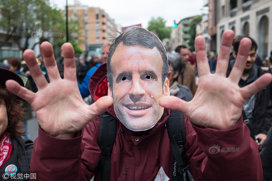 捕魚源碼資源網(wǎng)_《上海，抱緊我》滬漂小青年的日常