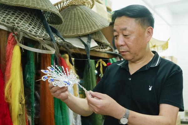 seo產(chǎn)品描述可以寫的維度_男子飛無人機在崖洞發(fā)現(xiàn)干尸 死者身份已確認(rèn)