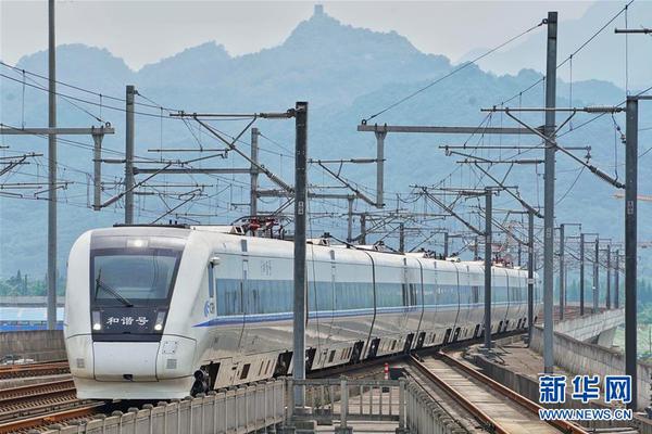 類似新榜的接單平臺_入秋的指甲蓋，夠“怪”才可愛