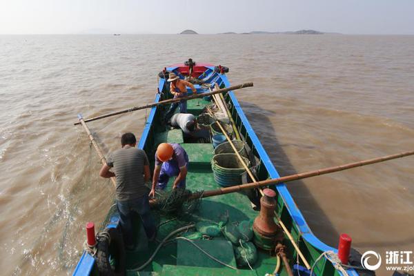 小紅書賬號出售網(wǎng)_我大使館回應(yīng)藍戰(zhàn)非被脅迫轉(zhuǎn)賬