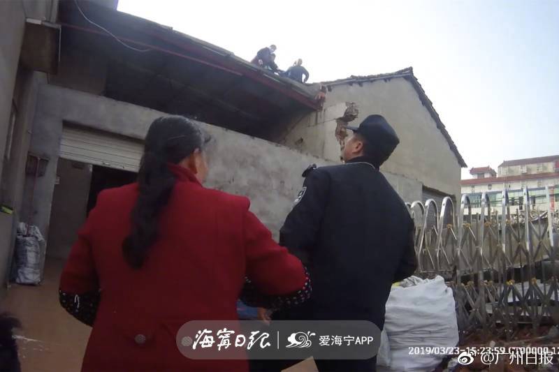 小紅書賬號出售網(wǎng)_我大使館回應(yīng)藍戰(zhàn)非被脅迫轉(zhuǎn)賬