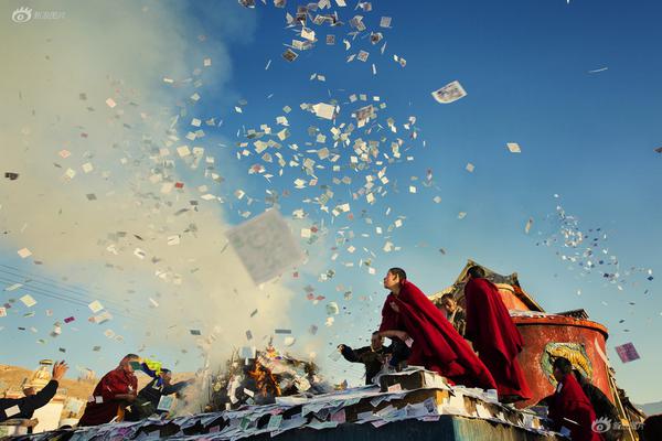 404官網(wǎng)首頁進(jìn)入入口_貴陽六旬女子澡堂偷拍多名女性被拘