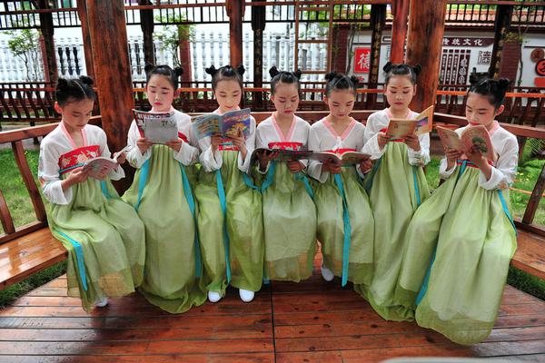 國外破解軟件網(wǎng)站知乎_黃金連漲超三年，國際清算銀行警示后會否迎拐點(diǎn)