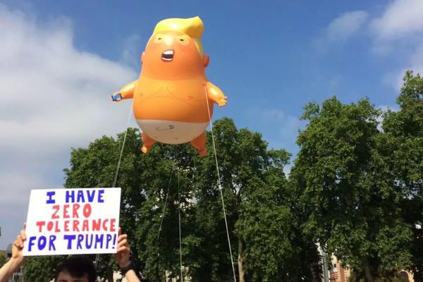 蘋果怎么越獄下載安卓軟件_NBA杯首組半決賽出爐:尼克斯10連殺猛龍后將戰(zhàn)熱火 爭決賽名額