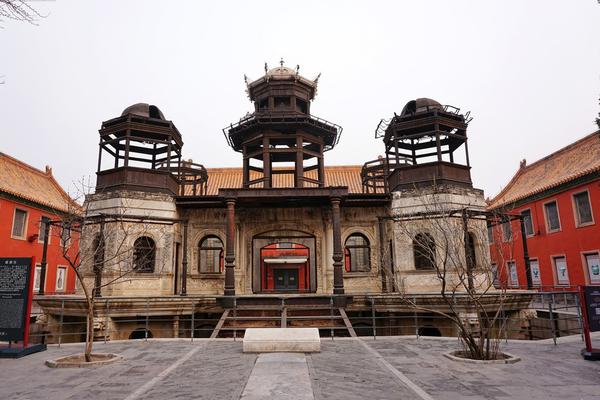 網(wǎng)站公安備案怎么弄_泰柬邊境沖突第四日：交戰(zhàn)持續(xù)，雙方超50萬邊境居民撤離