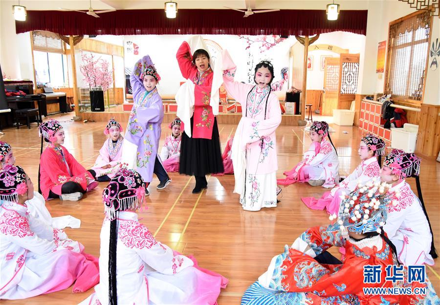 饋線自動化測試配電終端統(tǒng)一運維裝置_600億浙商大佬暴雷，百億級兌付危機？